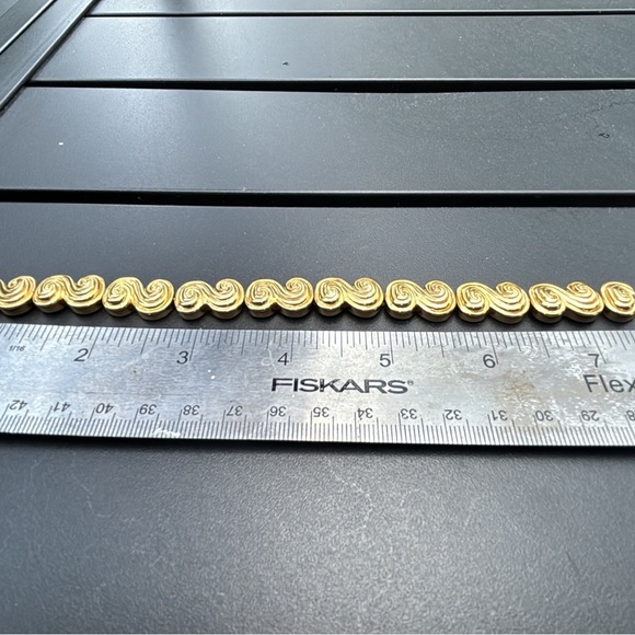 Rare, Authentic 18k Gold Tiffany & Co. Bracelet - Picture 9 of 17